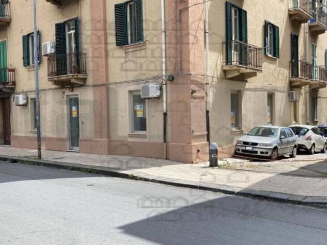Ufficio in affitto a IV Circoscrizione, Messina