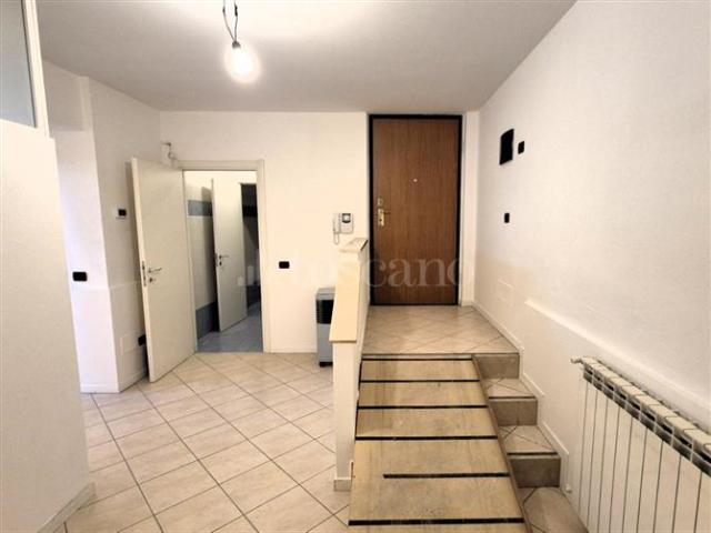 Ufficio in vendita a Villaggio Trieste, Cantù