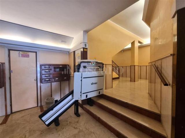 Ufficio in vendita a Quadraro, Roma