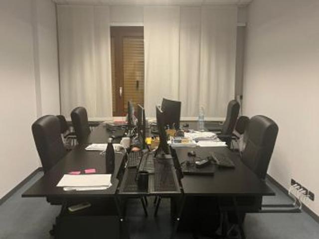 Ufficio in affitto a Circoscrizione 8, Piemonte