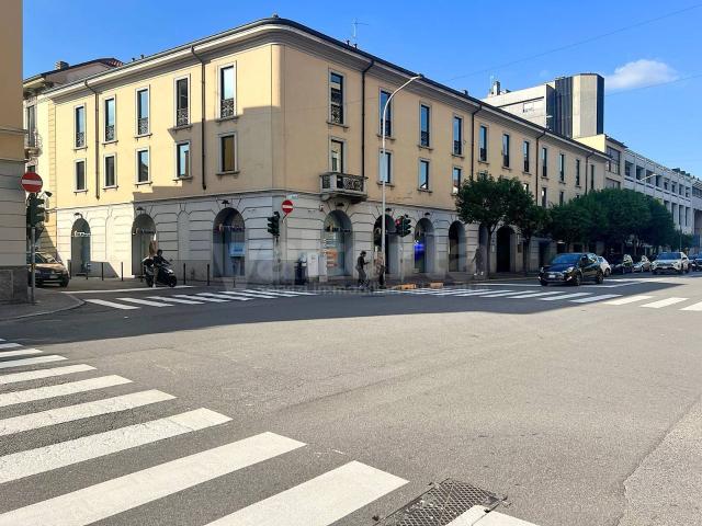 Ufficio in vendita a San Carlo, Monza