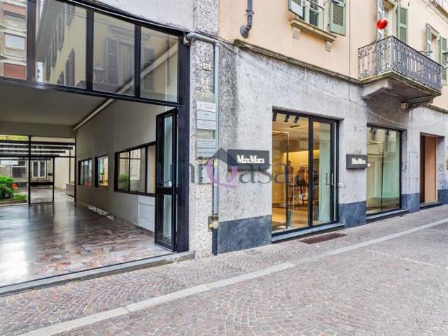 Ufficio in vendita a Lecco, Lombardia