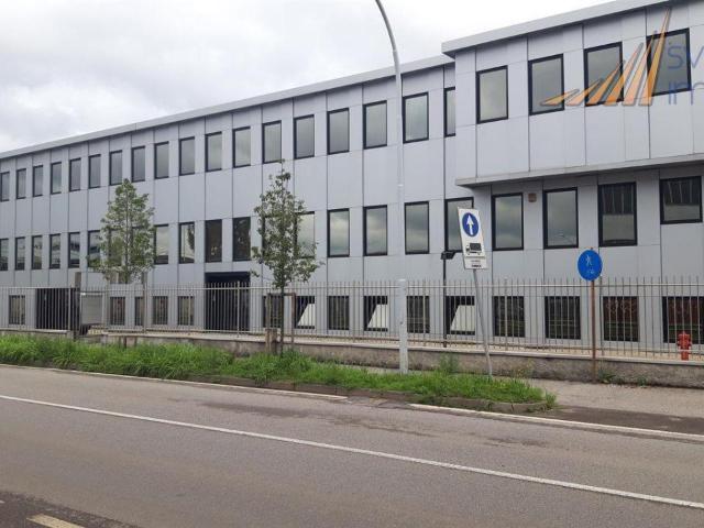 Ufficio in affitto a Agrate Brianza, Lombardia