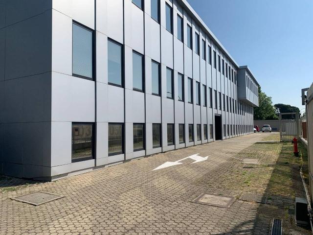 Ufficio in affitto a Agrate Brianza, Lombardia