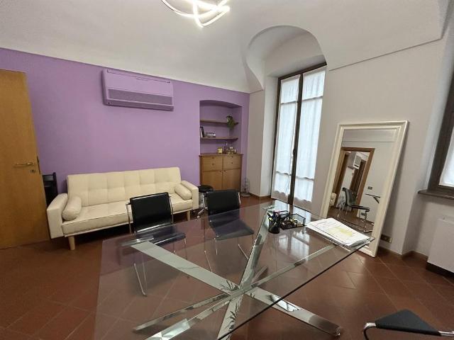 Ufficio in affitto a Piemonte, Cuneo