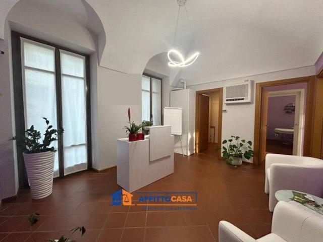 Ufficio in affitto a Piemonte, Cuneo