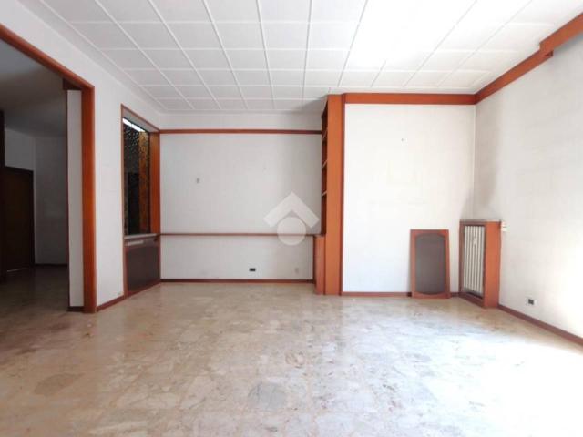 Ufficio in affitto a Piemonte, Alessandria