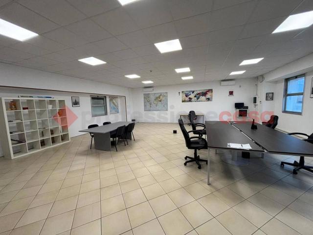 Ufficio in affitto a Anagni, Lazio
