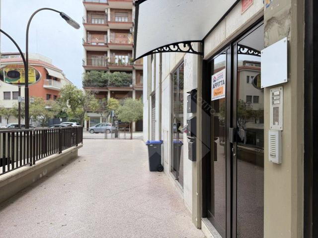Ufficio in affitto a Puglia, Barletta-andria-trani