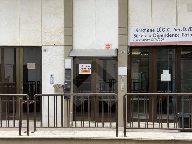 Ufficio in affitto a Puglia, Barletta-andria-trani