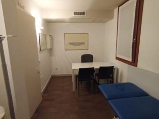 Ufficio in affitto a Comunità Alto Garda e Ledro, Arco