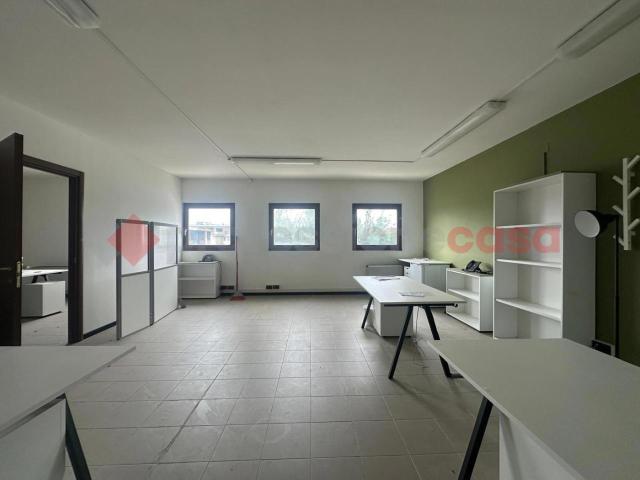 Ufficio in affitto a San Leo, Palazzo Del Pero
