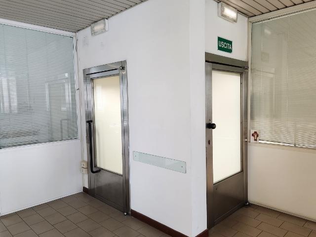 Ufficio in affitto a Palazzo Del Pero, Toscana