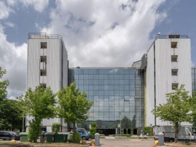 Ufficio in affitto a Bazzana Inferiore, Assago