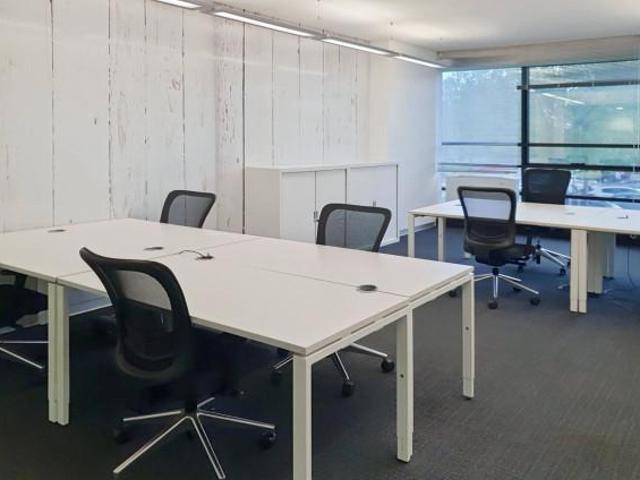 Ufficio in affitto a Bazzana Inferiore, Assago