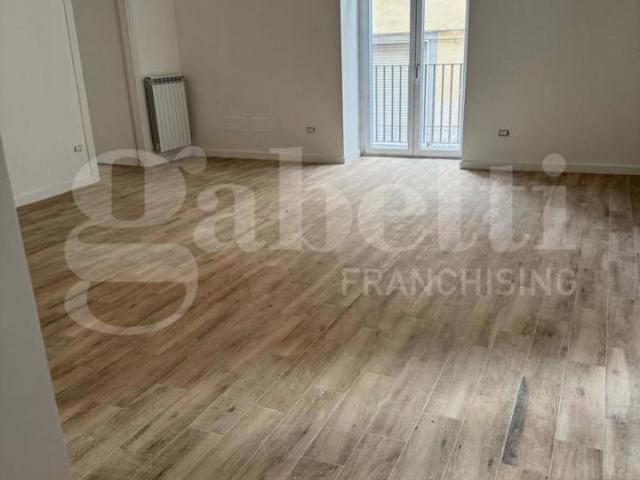 Ufficio in affitto a Borgo San Lorenzo, Aversa