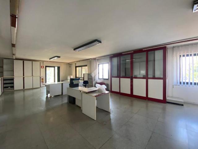 Ufficio in affitto a Azzano San Paolo, Lombardia