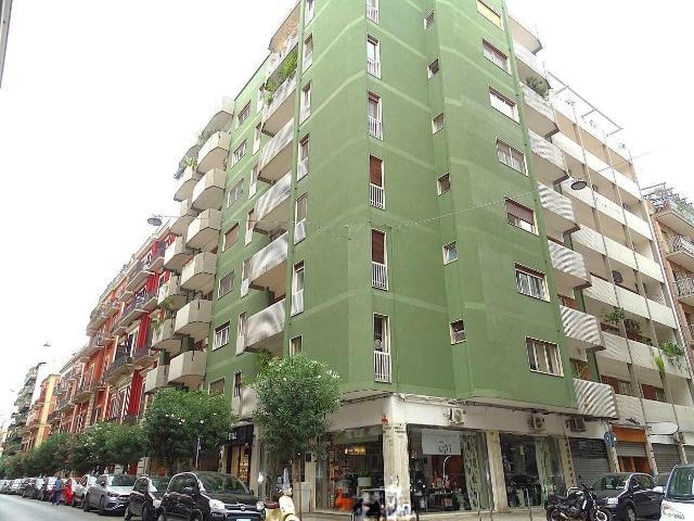 Ufficio in affitto a Municipio 1, Puglia