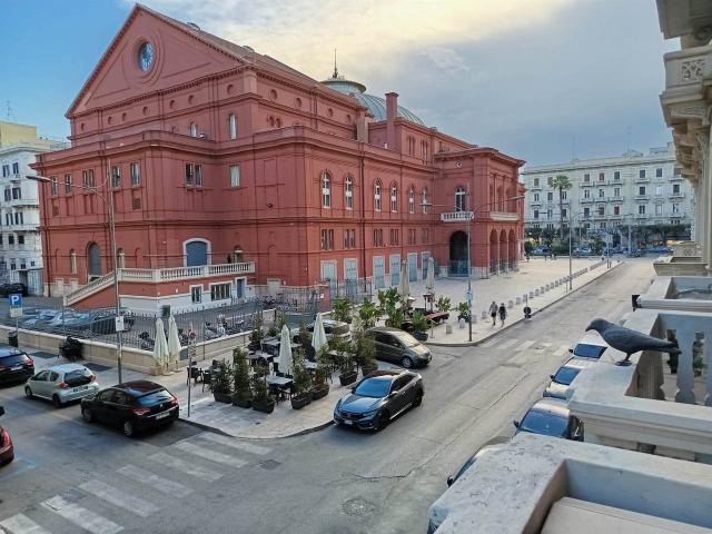 Ufficio in affitto a Municipio 1, Puglia