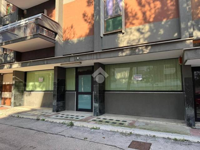 Ufficio in affitto a Puglia, Bari