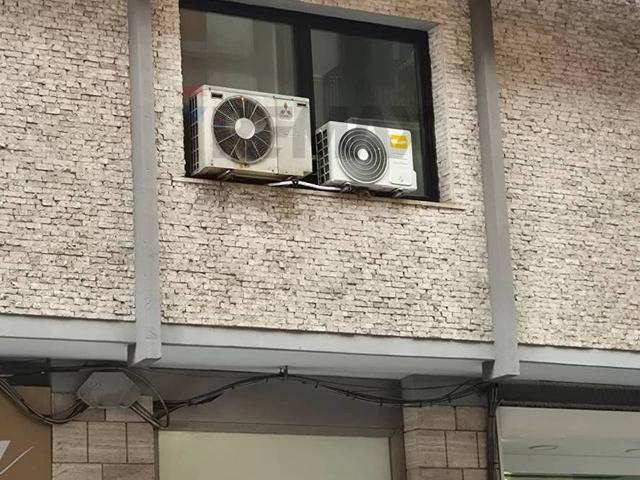 Ufficio in affitto a Municipio 1, Puglia