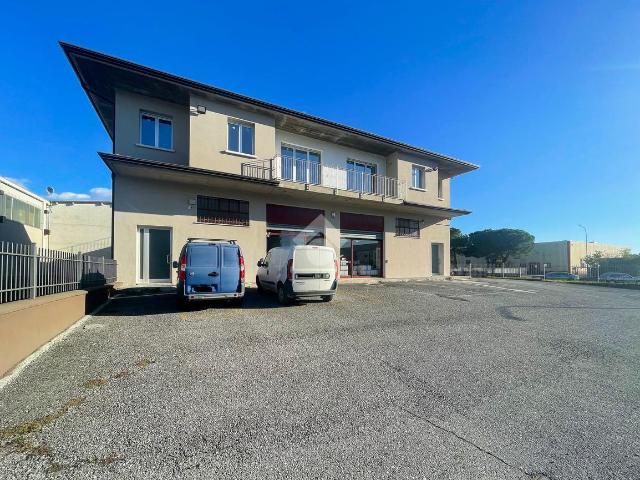 Ufficio in affitto a Bedizzole, Lombardia
