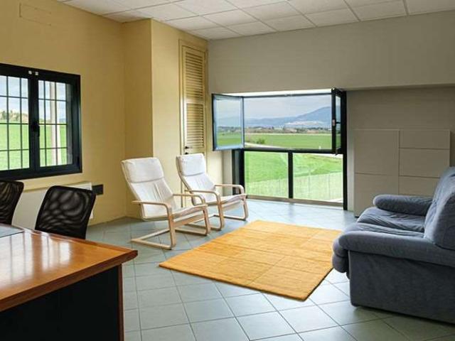 Ufficio in affitto a Bettona, Perugia