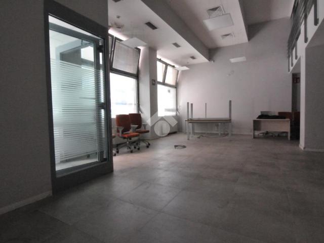 Ufficio in affitto a Porto-Saragozza, Bologna