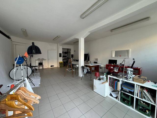 Locale Commerciale in affitto a San Donato-San Vitale, Bologna