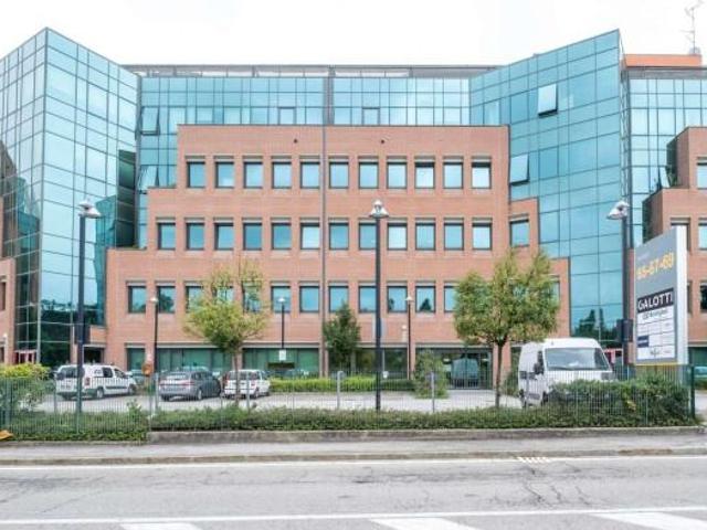 Ufficio in affitto a Porto-Saragozza, Bologna
