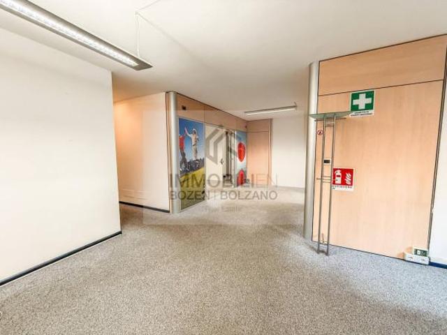 Ufficio in affitto a Centro-Piani-Rencio - Zentrum-Bozner Boden-Rentsch, Bolzano - Bozen