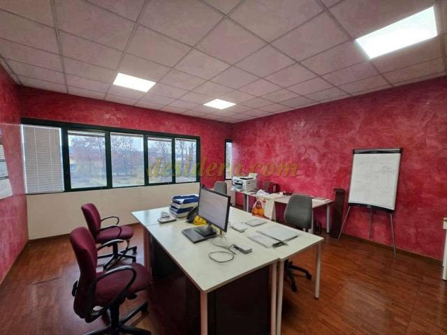 Ufficio in affitto a Piemonte, Novara