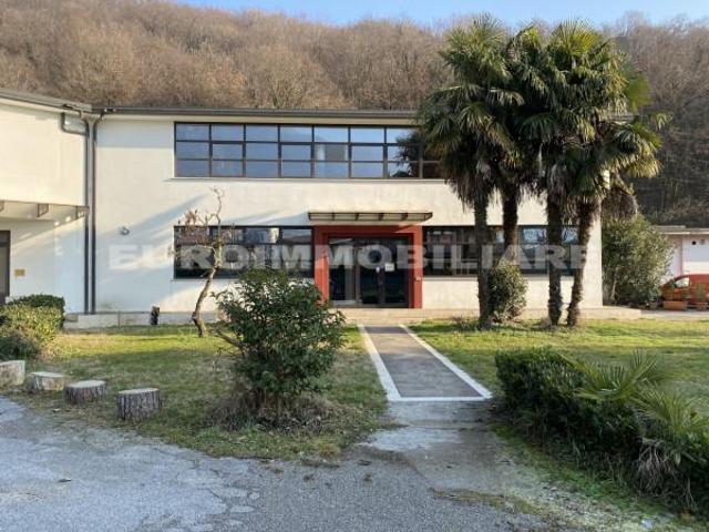 Ufficio in affitto a Villaggio Marcolini, Botticino