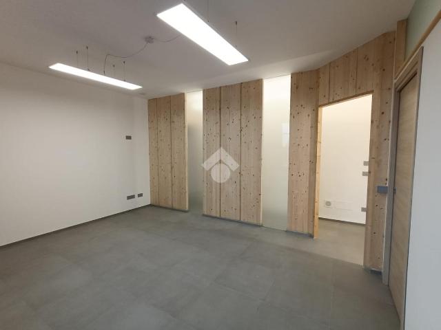 Ufficio in affitto a Piemonte, Cuneo