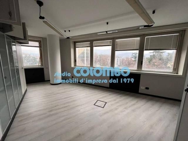 Ufficio in affitto a Zona Nord, Brescia