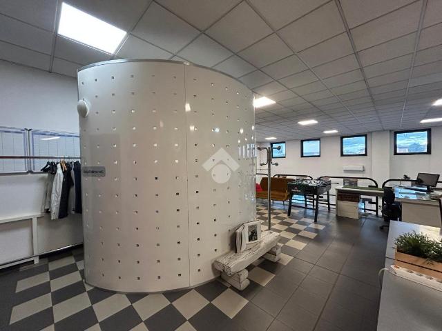 Ufficio in affitto a Zona Sud, Brescia