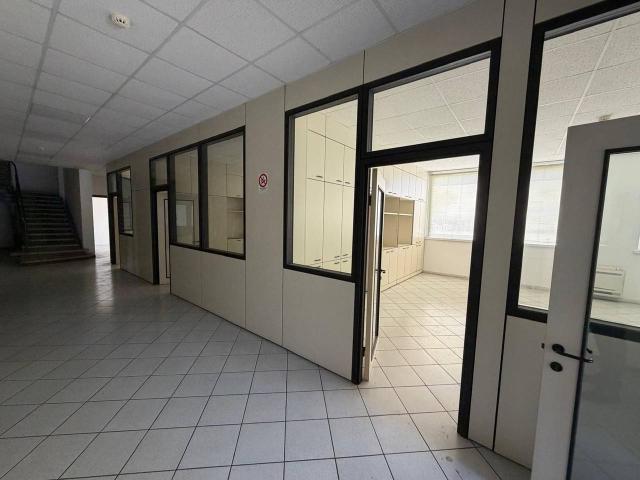 Ufficio in affitto a Zona Est, Brescia