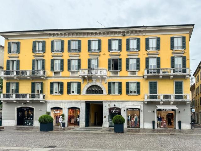 Ufficio in affitto a Centro Storico Sud, Brescia