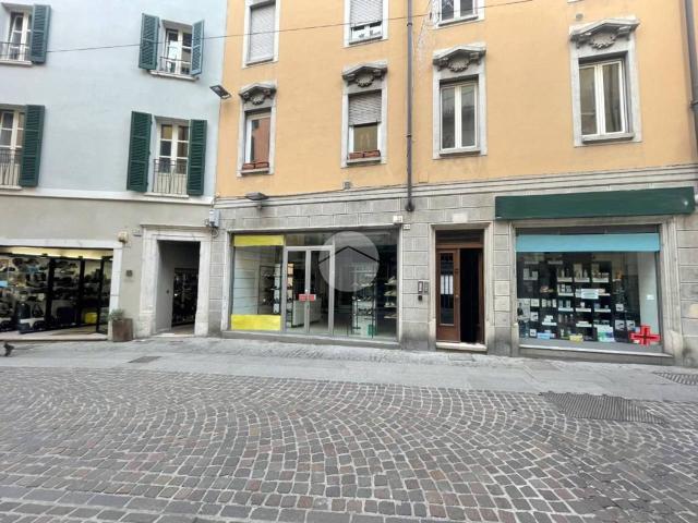 Ufficio in affitto a Zona Centro, Brescia