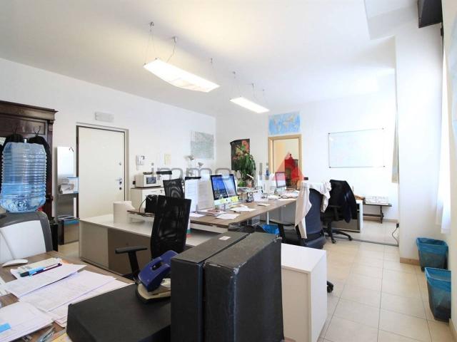 Ufficio in affitto a Brugherio, Lombardia