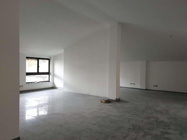 Ufficio in affitto a Santi Apostoli, Busto Arsizio