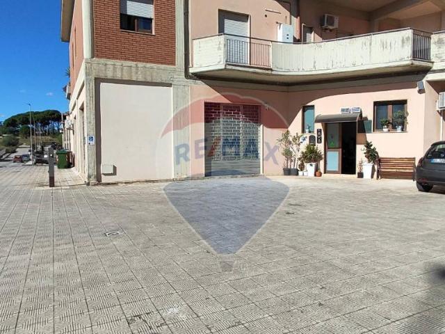 Ufficio in affitto a Caltagirone, Sicilia