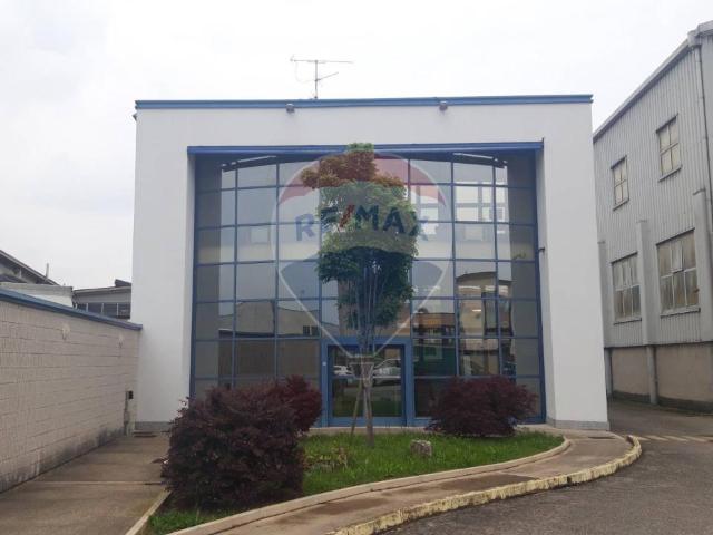 Ufficio in affitto a Cambiago, Lombardia