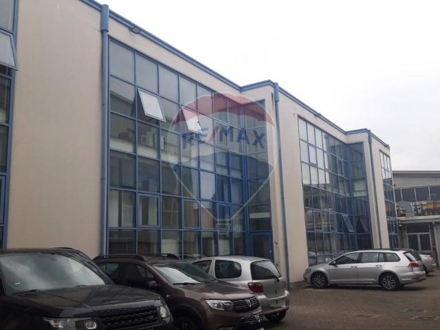 Ufficio in affitto a Cambiago, Lombardia
