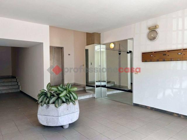 Ufficio in affitto a Piano Tavola, Camporotondo Etneo