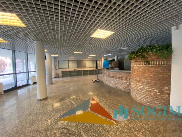 Ufficio in affitto a Cantù, Lombardia