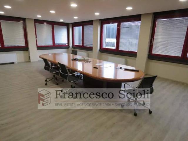 Ufficio in affitto a Cantù, Lombardia