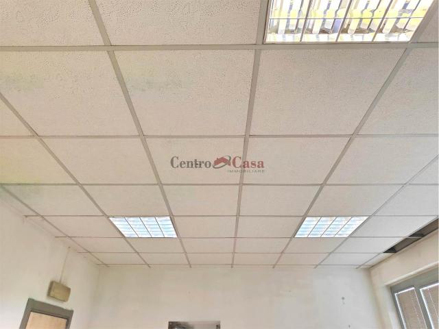 Ufficio in affitto a Capannori, Toscana