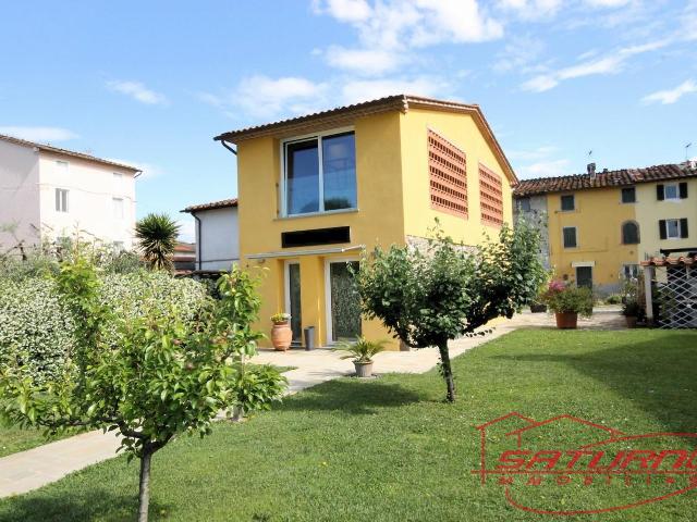 Ufficio in affitto a Capannori, Lucca