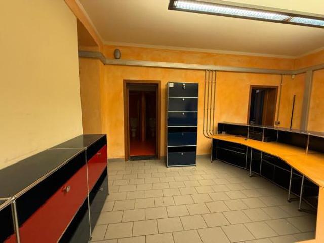 Ufficio in affitto a Santa Margherita, Capannori